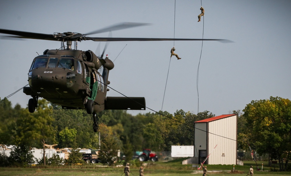 Rappel Master Course comes to Camp Dodge