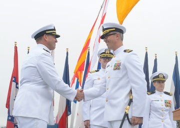 USS Manchester (LCS 14) Blue Crew Conducts Change of Command