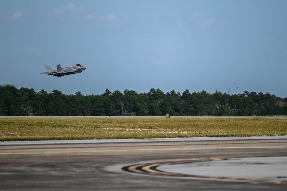 33rd FW Crows Tampa Bay Flyover