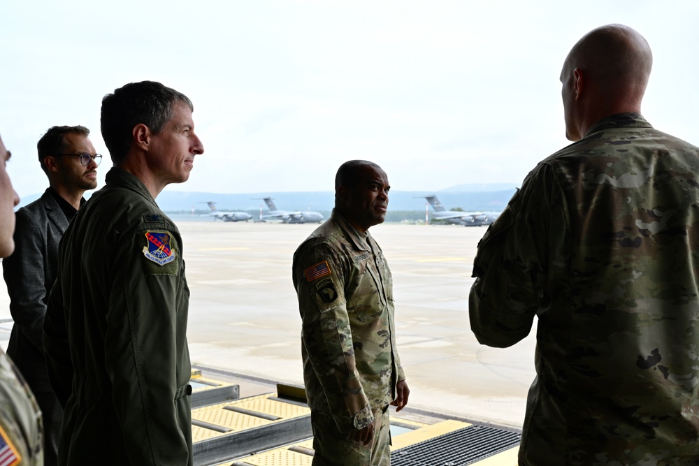 19th BCD, 603rd AOC visit 721st APS, recognize Airmen