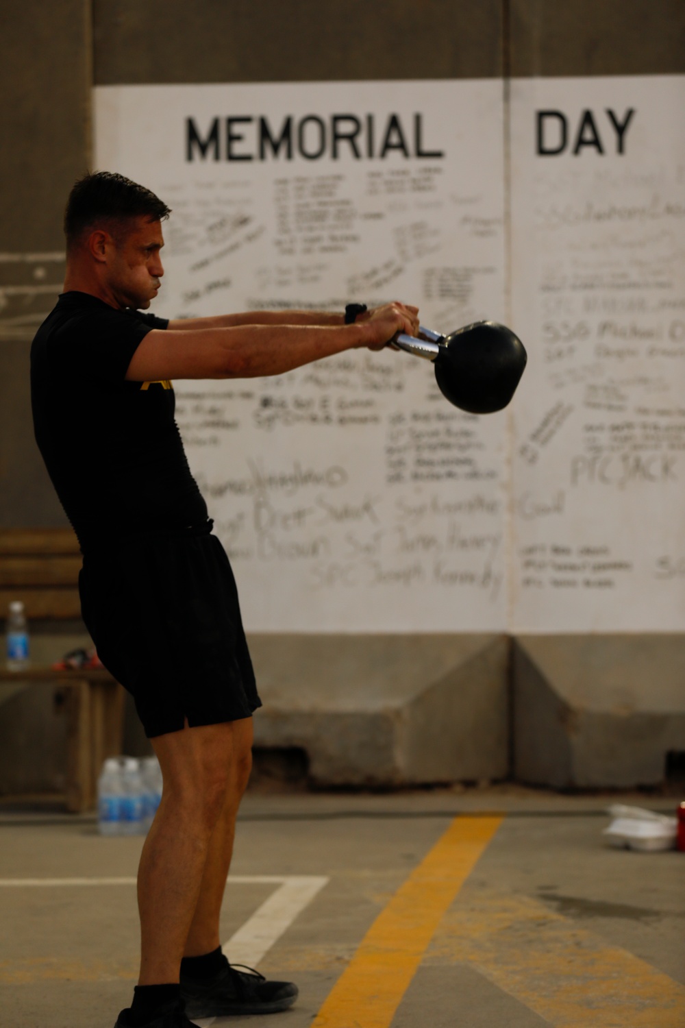 Combined Joint Task Force Operation Inherent Resolve participate in the SSG Ollis CrossFit Challenge