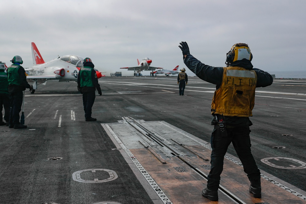 Abraham Lincoln conducts flight operations