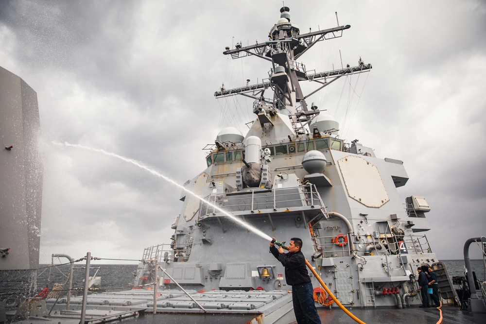 USS Paul Ignatius (DDG 117) Conducts Fresh Water Wash