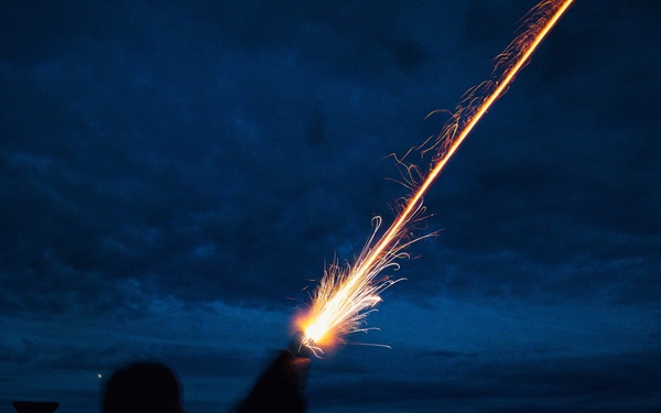 USS Paul Ignatius (DDG 117) Sailors Conduct Flare Training