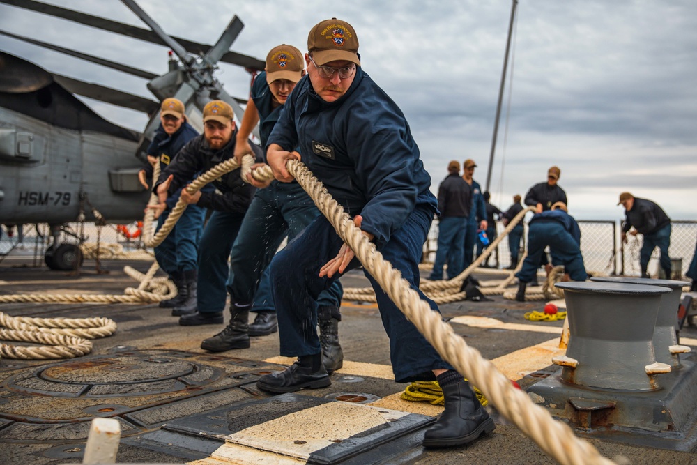 USS Paul Ignatius (DDG 117) Departs Gdynia, Poland