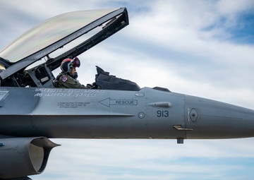Misawa Air Base F-16 Reaches 10,000 Flying Hours