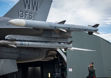 Misawa Air Base F-16 Reaches 10,000 Flying Hours