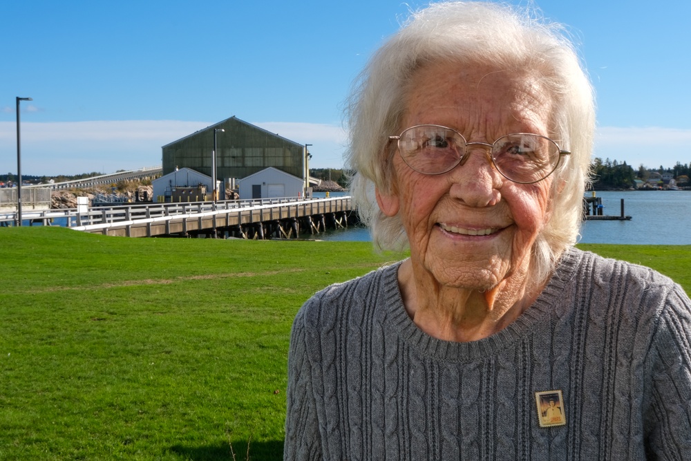 Coast Guard SPAR celebrates 100th birthday