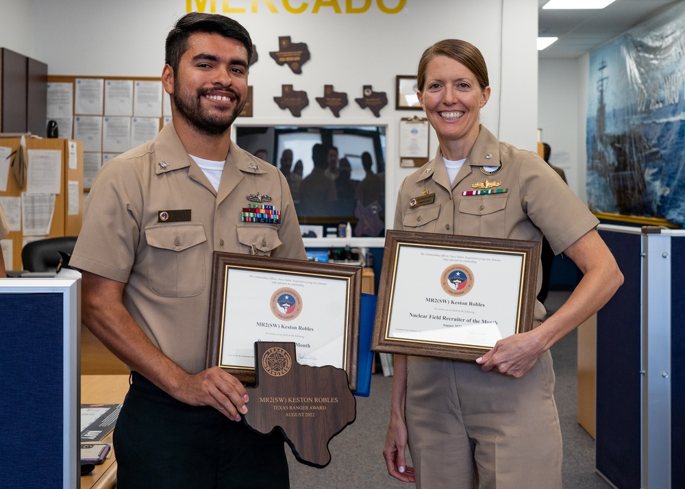 Division Equals Positive: Navy Talent Acquisition Group San Antonio’s Division Five Earn Multiple Awards