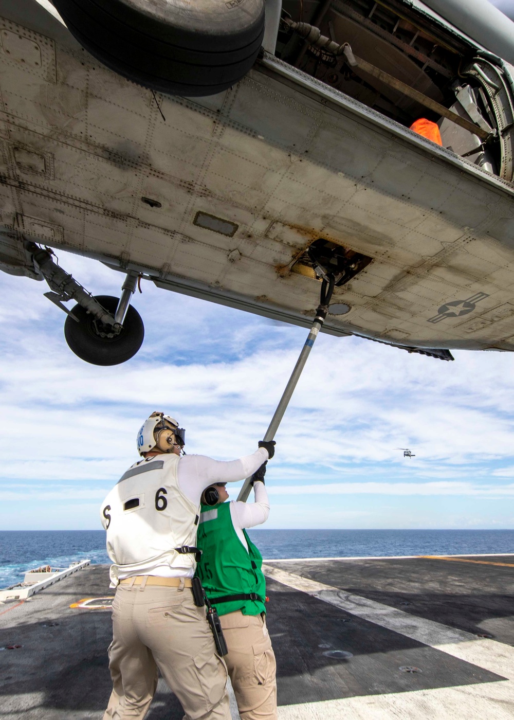 Daily Operations aboard USS George H.W. Bush (CVN 77)