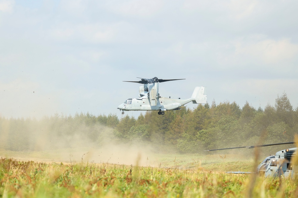Resolute Dragon 22: CH-523E &amp; MV-22 Landing Drills