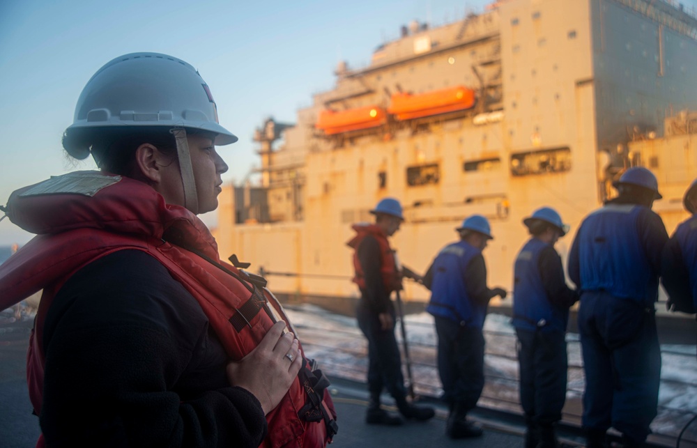 Arleigh Burke-Class guided-missile destroyer USS Chung-Hoon (DDG 93)