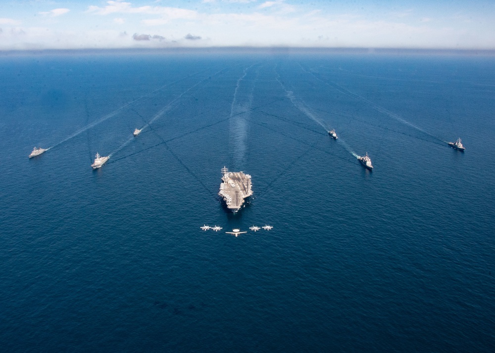 US Navy and Republic of Korea Navy ships steam in formation during Maritime Counter Special Operations Exercise (MCSOFEX)