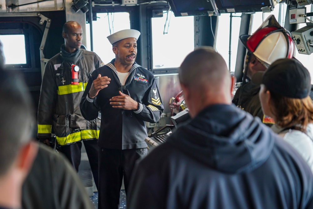 San Francisco Fire Department and USS Princeton Conduct Integrated Firefighting Training