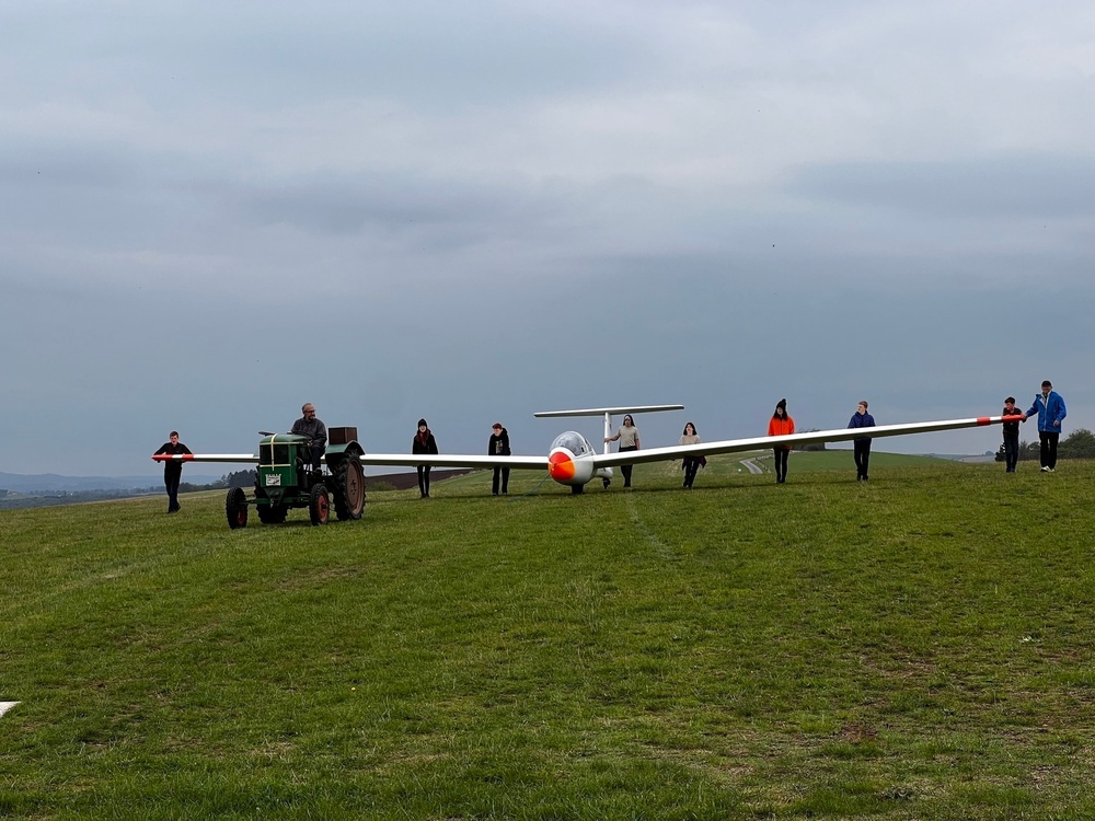 Utscheid Glider Club enables first overseas glider flight for CAP Squadron 126