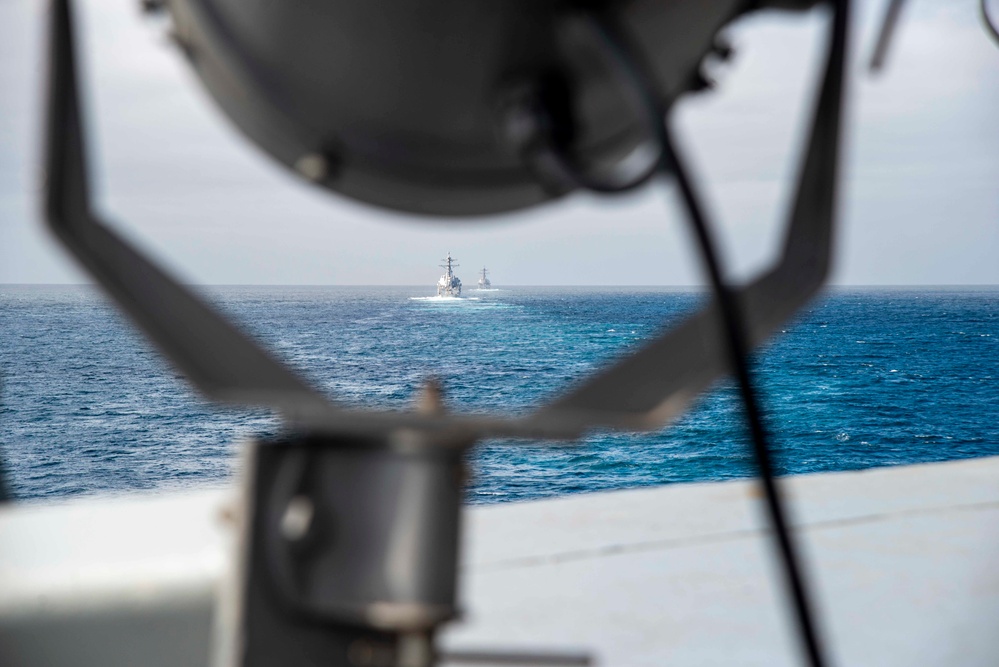 Arleigh Burke-class guided-missile destroyer USS Chung-Hoon (DDG 93)