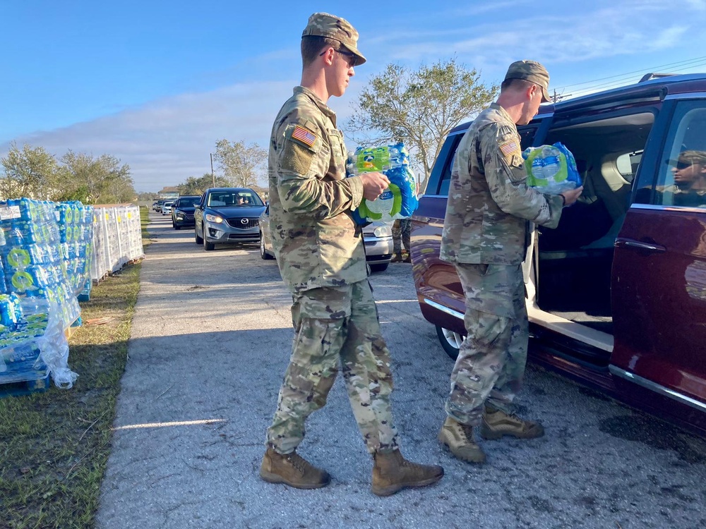 Florida National Guard Soldiers distribute food and water