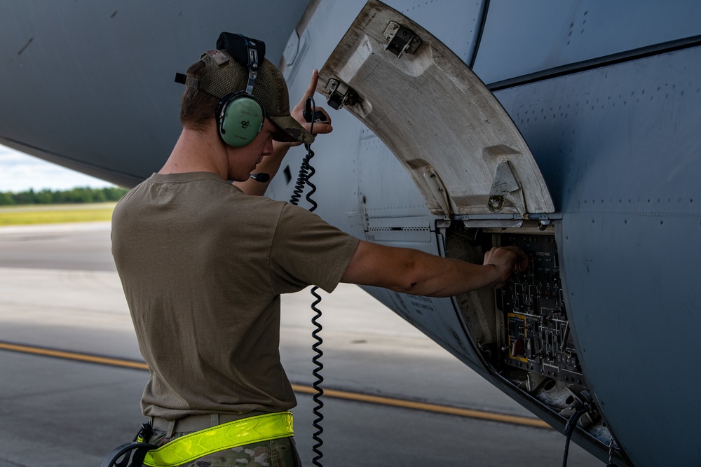 C-17s return to JB Charleston after Hurricane Ian