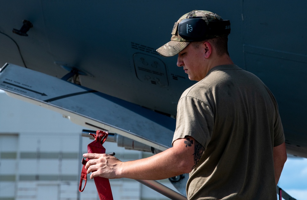 C-17s return to JB Charleston after Hurricane Ian