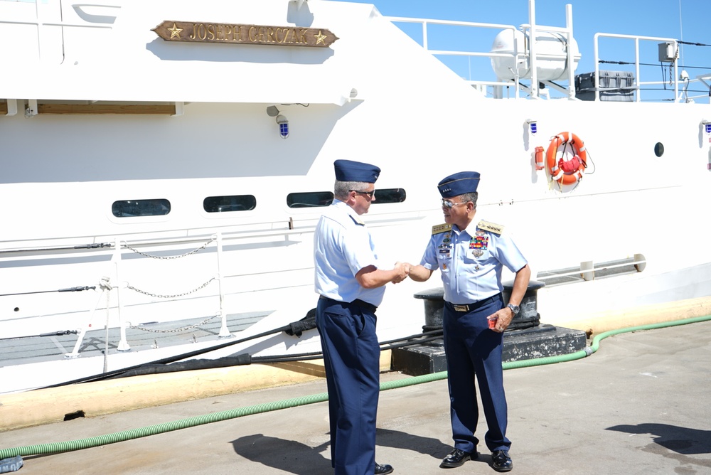 Commandant of the Philippine Coast Guard visits U.S. Coast Guard Cutter Joseph Gerczak