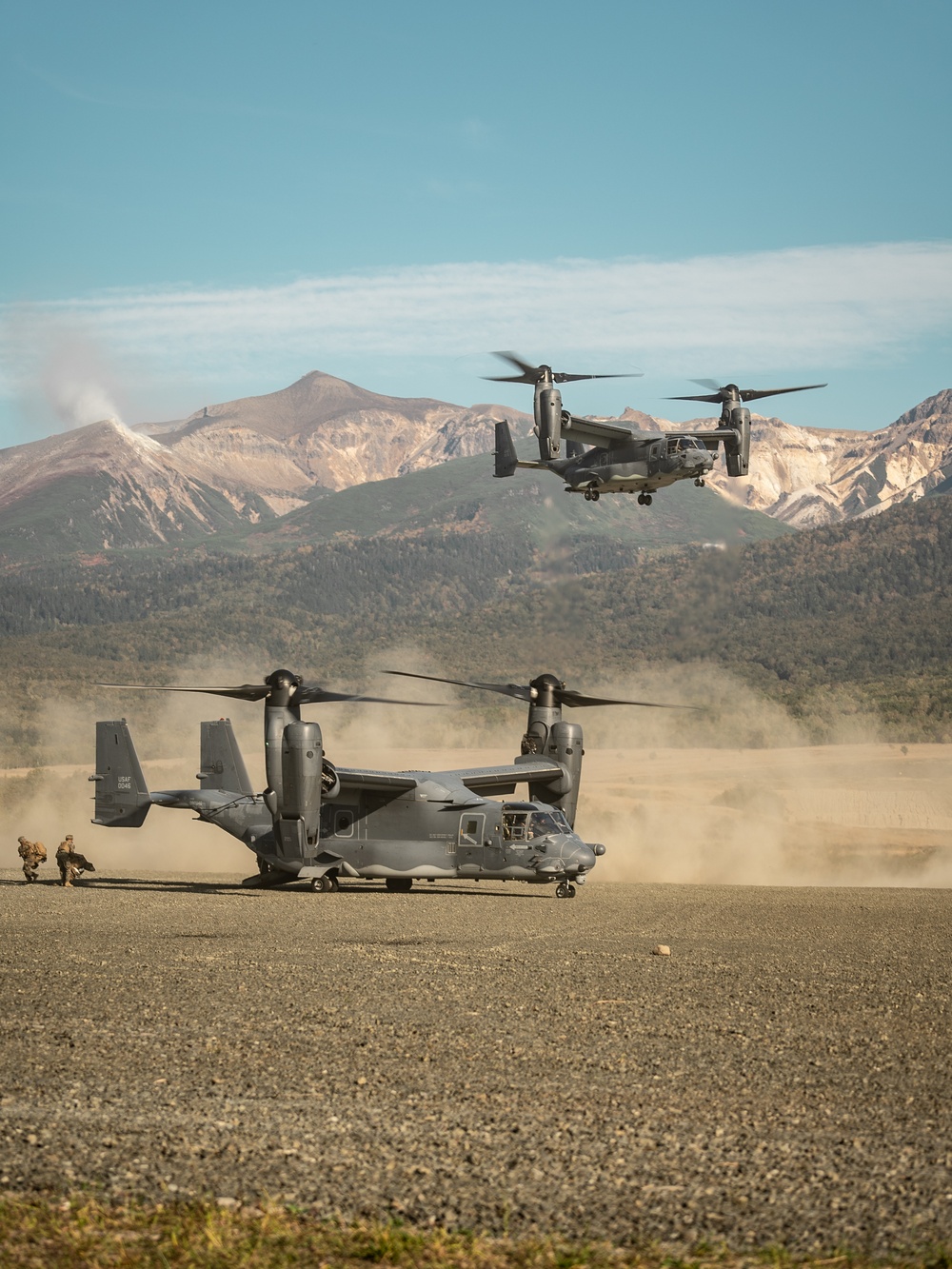 Resolute Dragon 22 | III MEF Marines insert into Kamifurano Maneuver Area