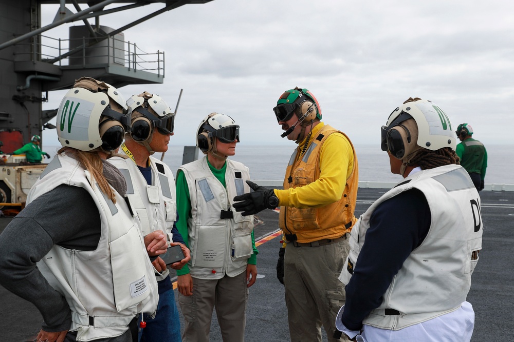 Abraham Lincoln conducts flight operations