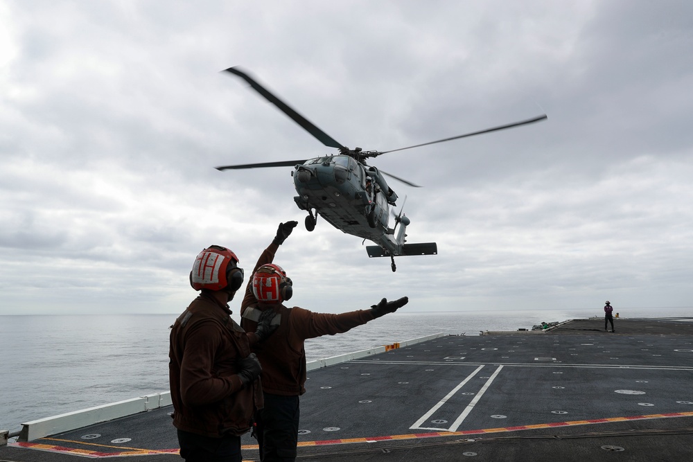 Abraham Lincoln conducts flight operations