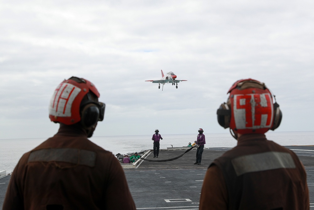 Abraham Lincoln conducts flight operations