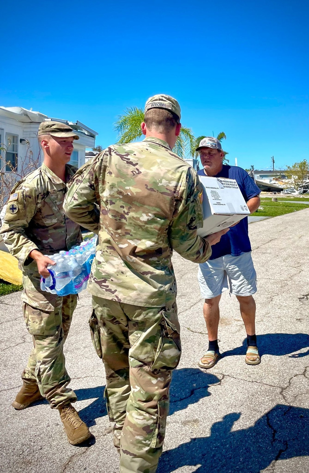 Florida National Guard Soldiers deliver food and water
