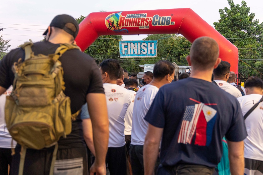 U.S. Marines participate in the “Walk and Run with the Marines” event with the Armed Forces of the Philippines