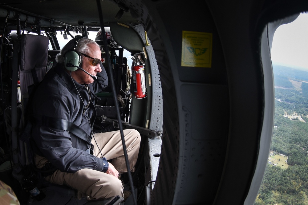 Hurricane Ian: South Carolina's governor visits the coast to assess damage and meet local responders