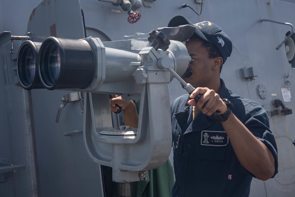 USS New Orleans Pulls into Subic Bay September 28, 2022