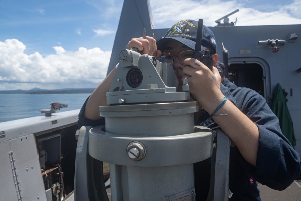 USS New Orleans Pulls into Subic Bay September 28, 2022