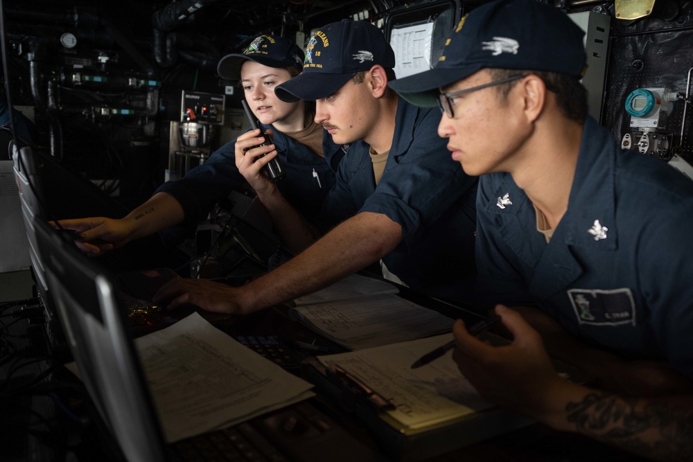 USS New Orleans Pulls into Subic Bay September 28, 2022