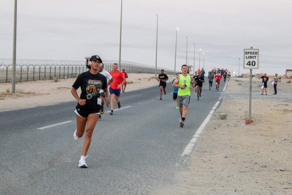 Soldiers participate in Labor Day 5k run