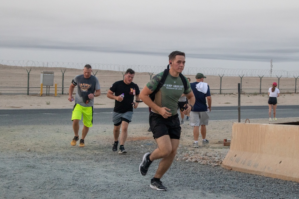 Soldiers participate in Labor Day 5k run