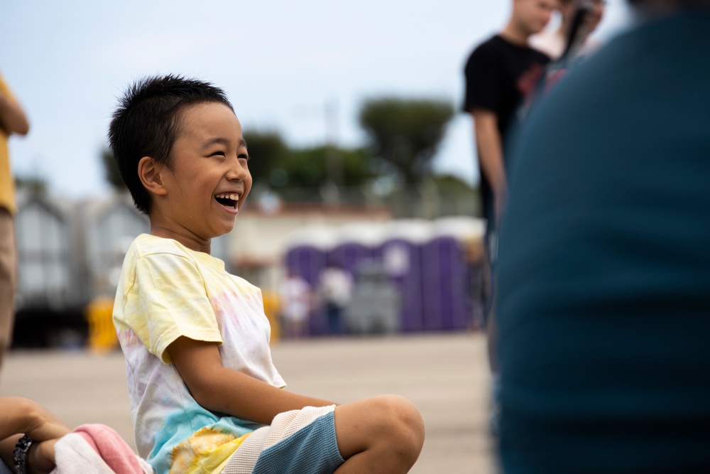 Futenma Flight Line Fair welcomes all of Okinawa