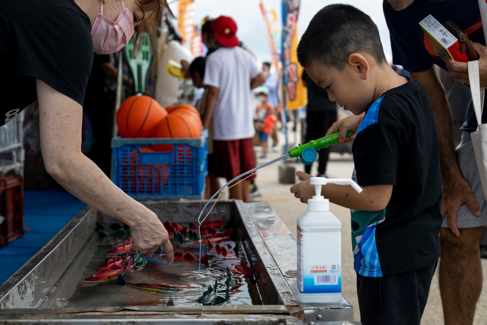 Futenma Flight Line Fair welcomes all of Okinawa