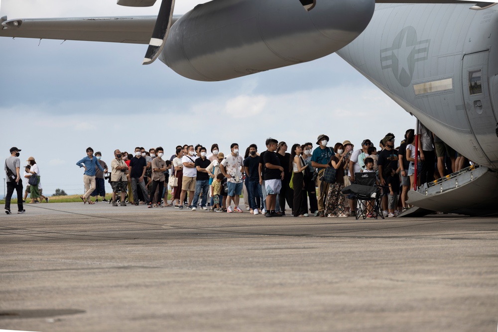 Futenma Flight Line Fair welcomes all of Okinawa