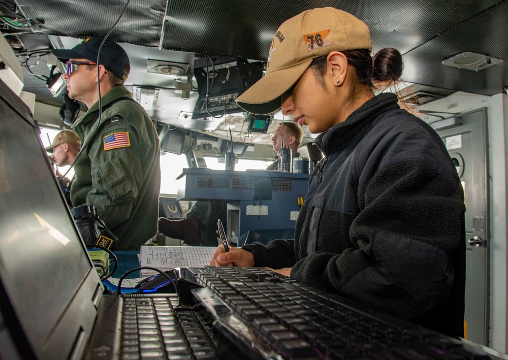 USS Ronald Reagan (CVN 76) Tsugaru-kaikyo Strait transit