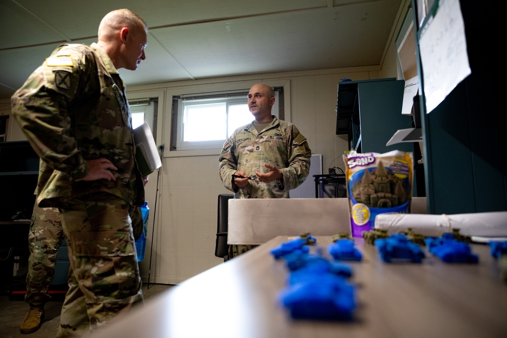 Connecticut Guard Command Team Visits 192nd MP Battalion During AT
