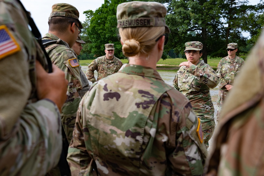 Connecticut Guard Command Team Visits 192nd MP Battalion During AT