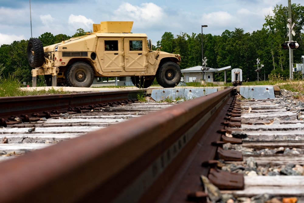 Connecticut Guard Command Team Visits 192nd MP Battalion During AT