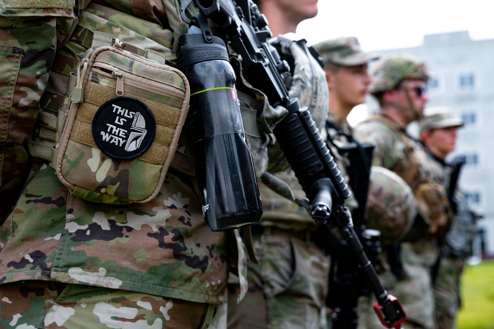 Connecticut Guard Command Team Visits 192nd MP Battalion During AT