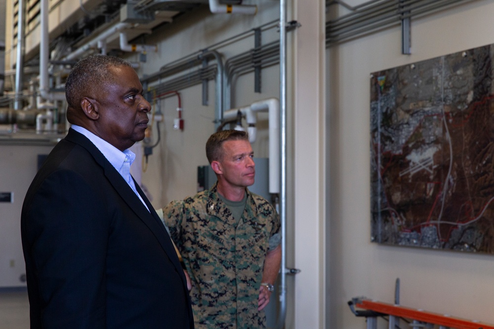 Secretary of Defense Visits MCAS Miramar