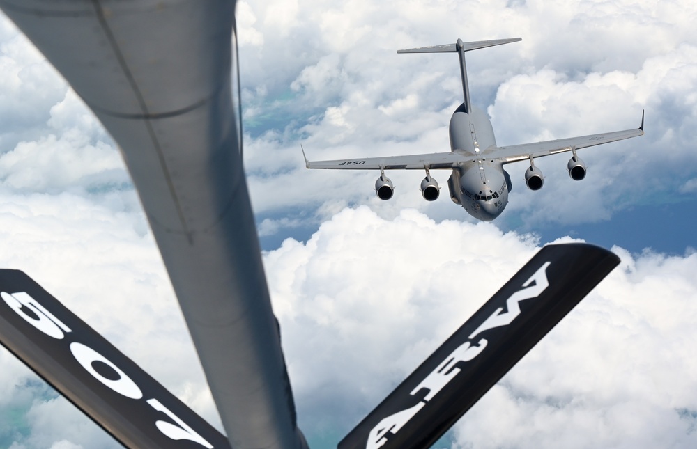 Okies refuel over the Atlantic