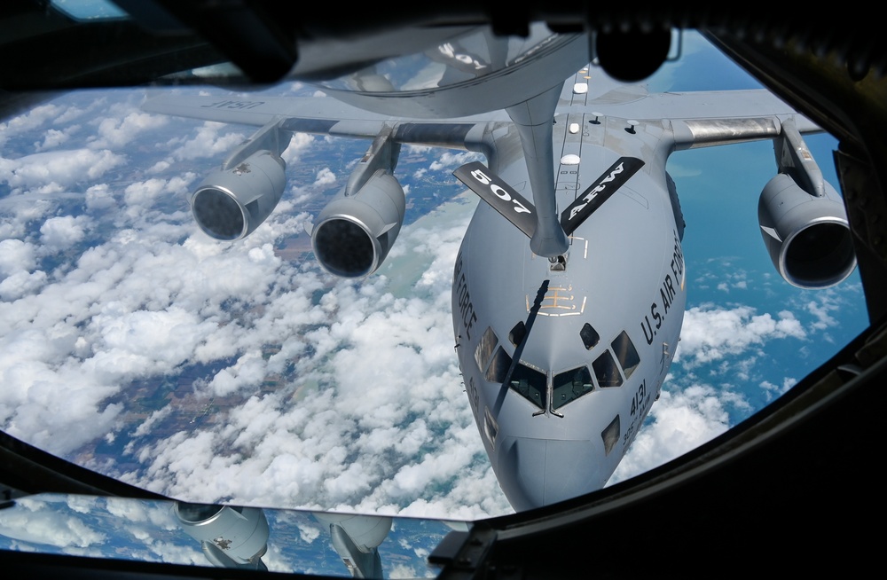 Okies refuel over the Atlantic