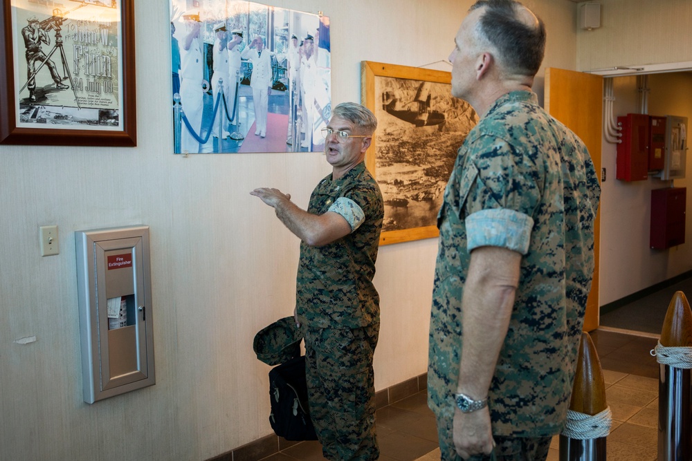 Maj. Gen. Austin visits MCBH