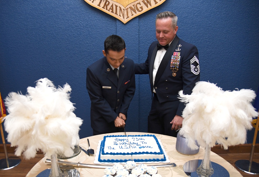 81st TRG hosts Airman's Ball