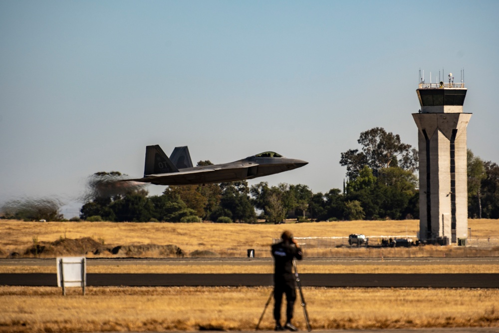 DVIDS Images California Capital Airshow [Image 10 of 10]